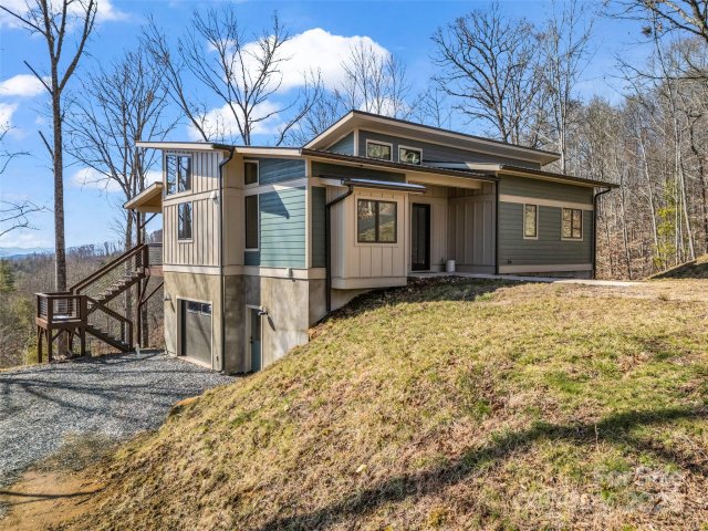 151 Sandys Home Place sold home in Mountain Meadows, Mars Hill, NC