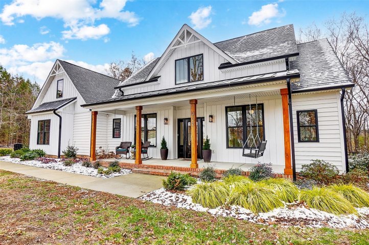 957 Hathcock Glen Drive sold home in Oak Glen, Oakboro, NC