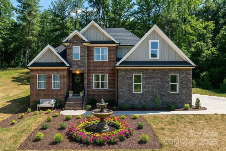 5943 Vintage Court sold home in Antler Cove, Granite Falls, NC