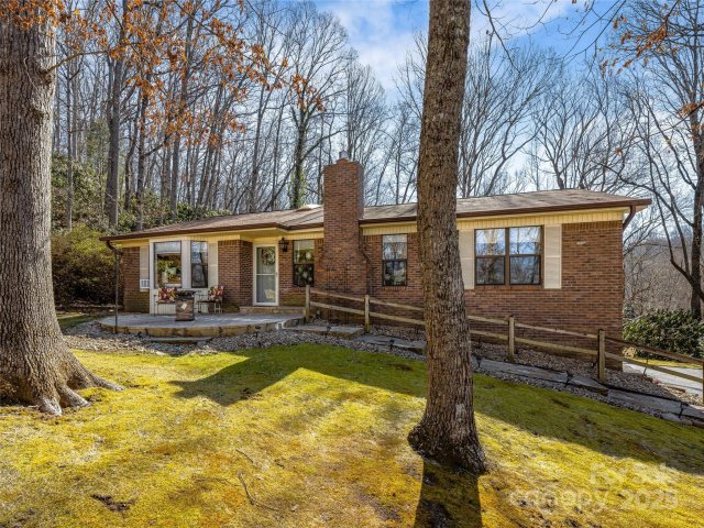 605 Goldview Drive sold home in Haywood Knolls, Hendersonville, NC