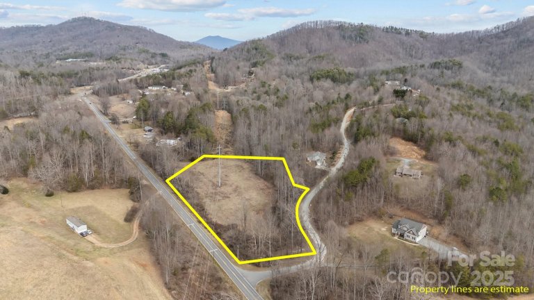 Lot 101 Glenhaven Drive active home in Glenhaven, Marion, NC