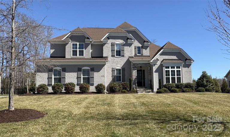 1005 Cherry Laurel Drive sold home in Oldenburg, Waxhaw, NC