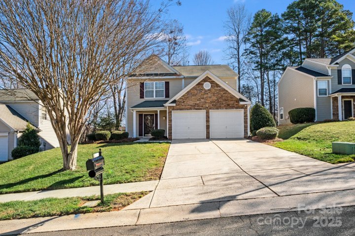 6636 Rustic View Court sold home in Woodlands, Charlotte, NC