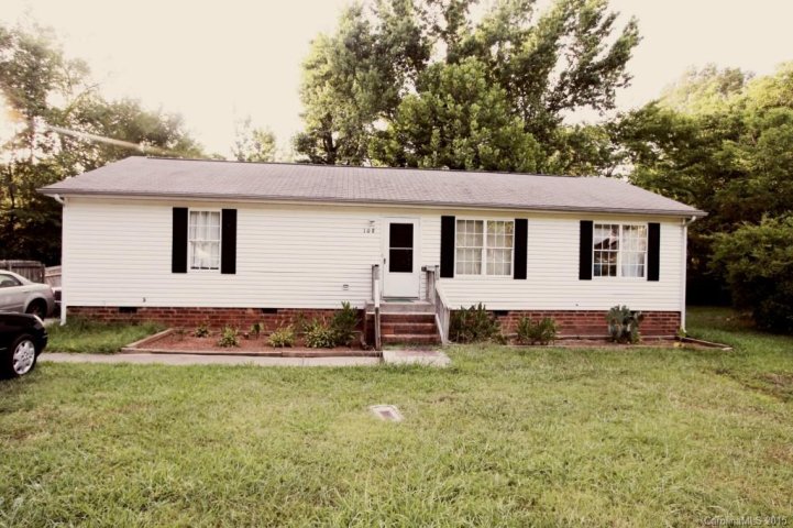 108 Booker Street sold home in Highland Park, Wingate, NC
