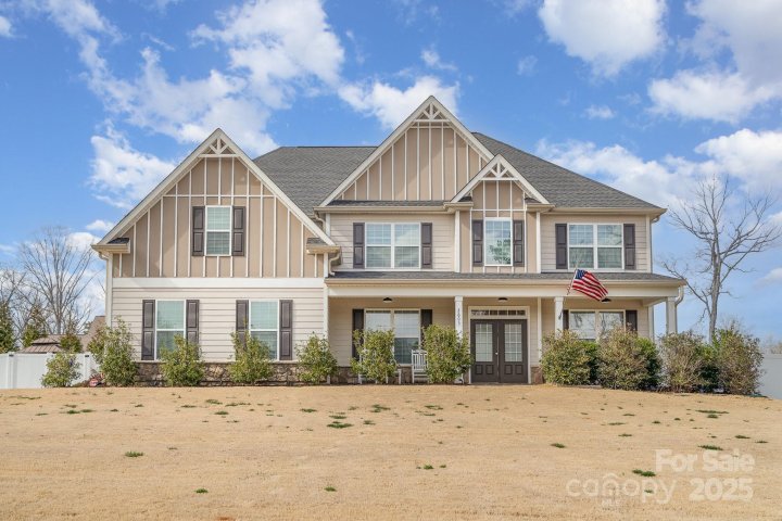 2605 Lakefront Drive sold home in Lakefront Woods, Belmont, NC