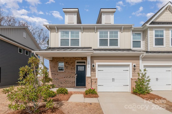 2032 Bexar Trail sold home in The Townhomes at McKee Glen, Matthews, NC