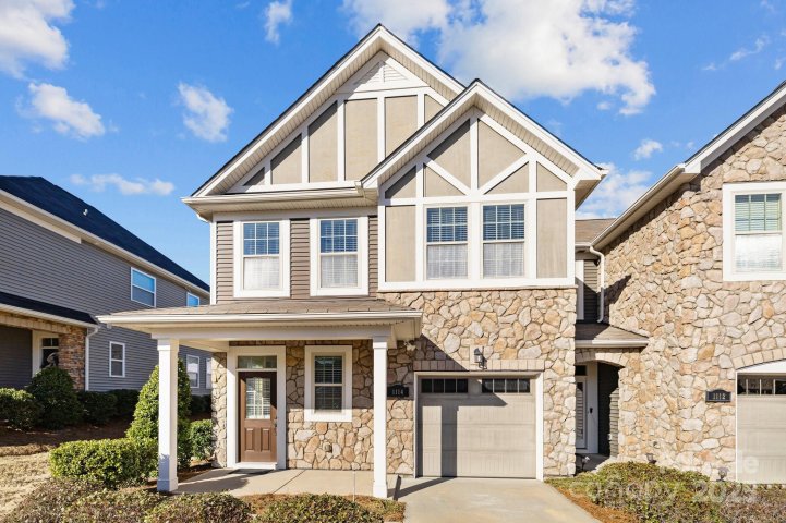 1114 Roderick Drive sold home in Ayrshire Townhomes, Fort Mill, SC