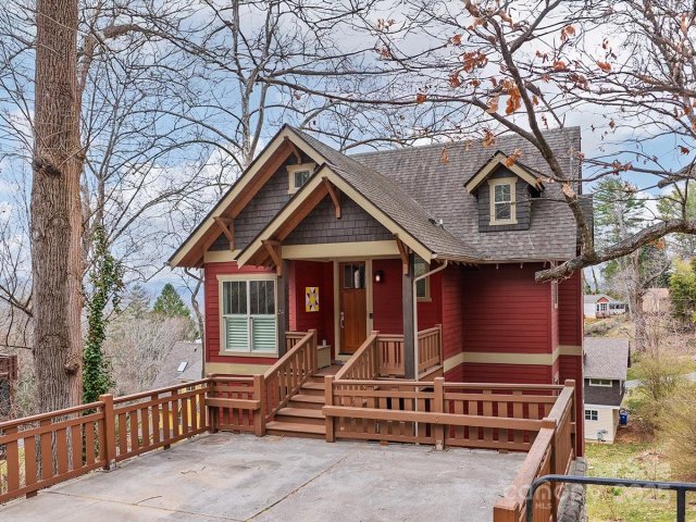 24 Sunset Drive sold home in Sunset Park, Asheville, NC