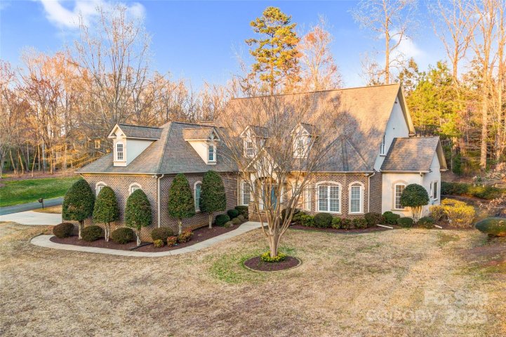 8005 Bridger Point sold home in Oldstone Forest, Waxhaw, NC