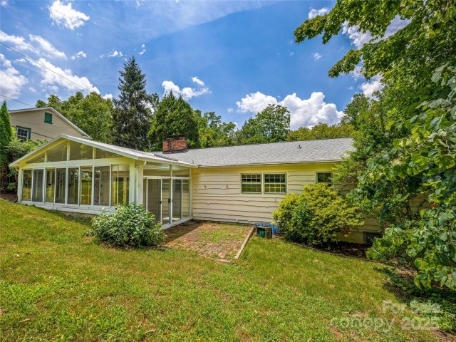 309 Country Club Road sold home in Kimberly Heights, Asheville, NC