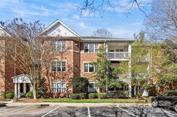 5601 Fairview Road 24 sold home in Wren Crest, Charlotte, NC