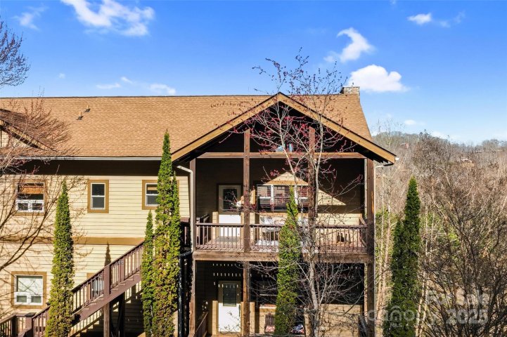 295 Sawgrass Drive #3 sold home in Smoky Mountain Country Club, Whittier, NC