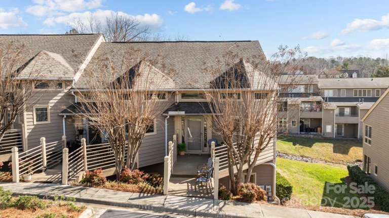 13913 Queens Harbor Road sold home in The Yachtsman, Charlotte, NC