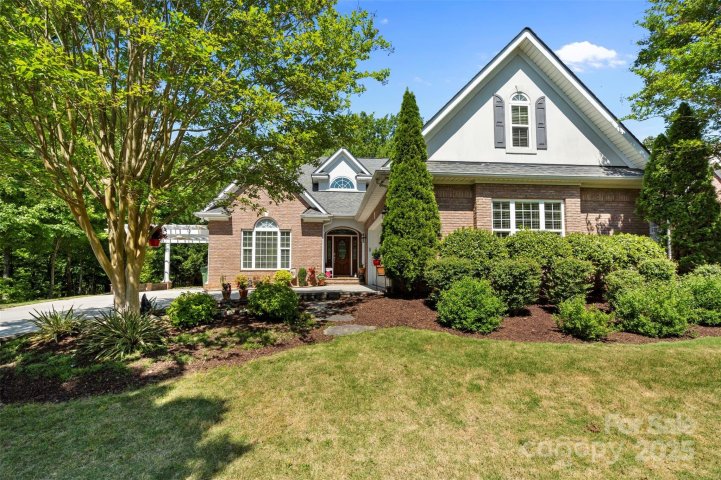 1040 Lyndon Drive sold home in College Place, Lancaster, SC