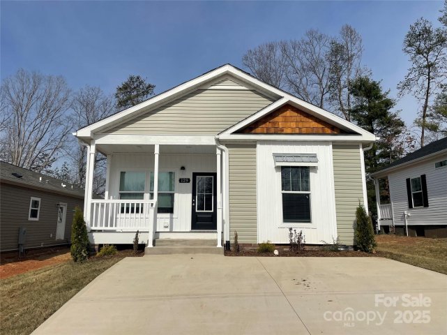 129 Bellamy Road sold home in Brooks Cove, Asheville, NC