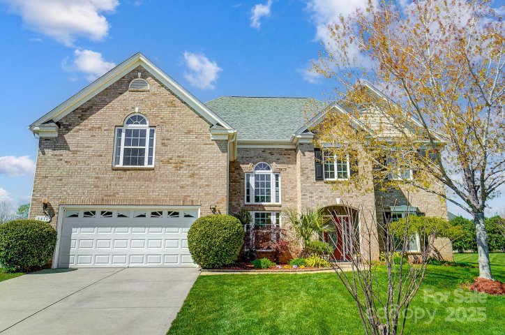 8412 Channel Way sold home in Barrington, Waxhaw, NC