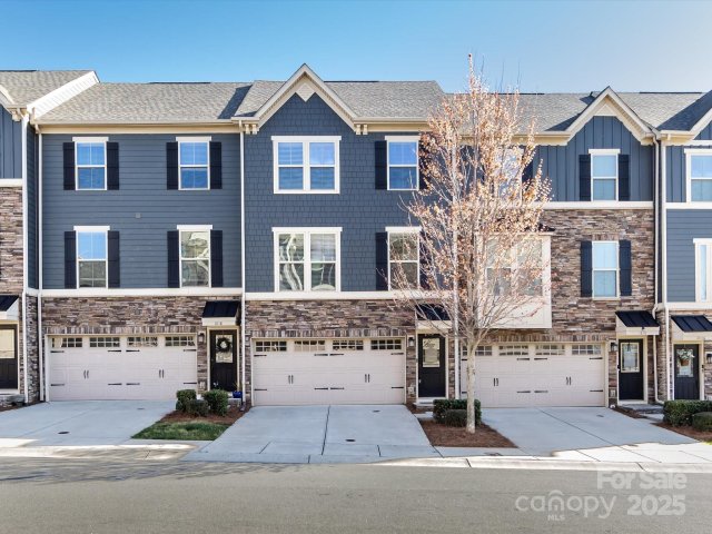1814 Shumard Lane sold home in Townes of Oakhurst, Charlotte, NC