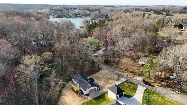 118 Alfara Lane sold home in Shady Cove, Troutman, NC