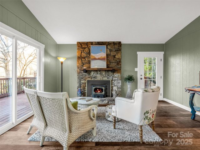 1625 Mountain Cove Road sold home in Charmeldee Acres, Black Mountain, NC