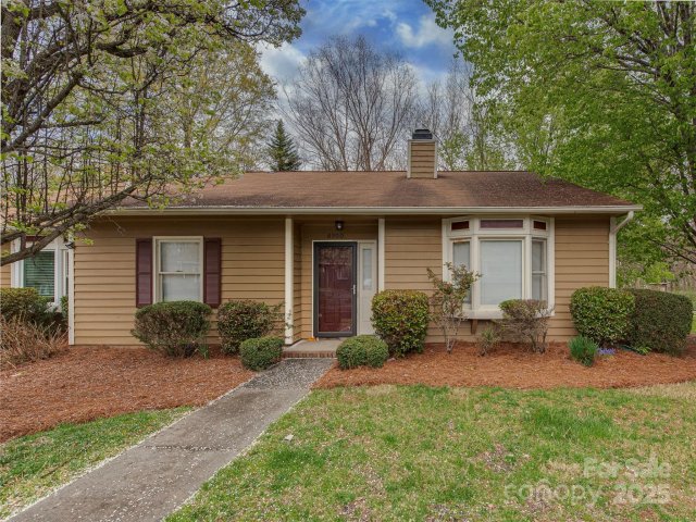 8300 Summerglen Circle sold home in Bent Creek, Charlotte, NC