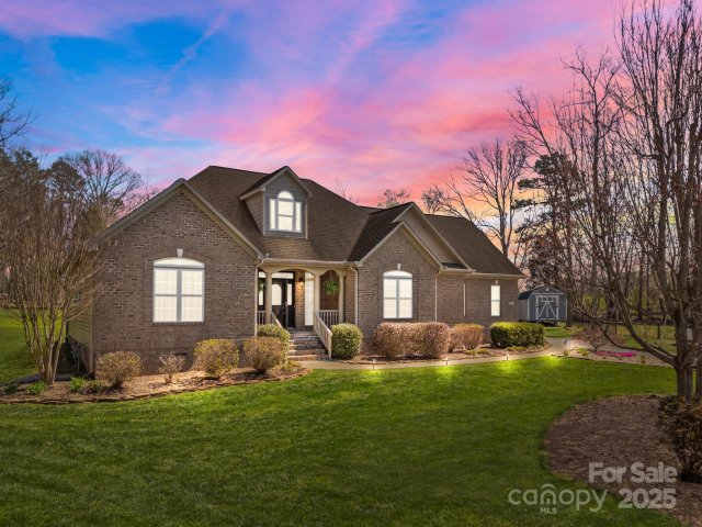 1234 Oakbluff Drive sold home in Cameron Glen Phase 2, Salisbury, NC