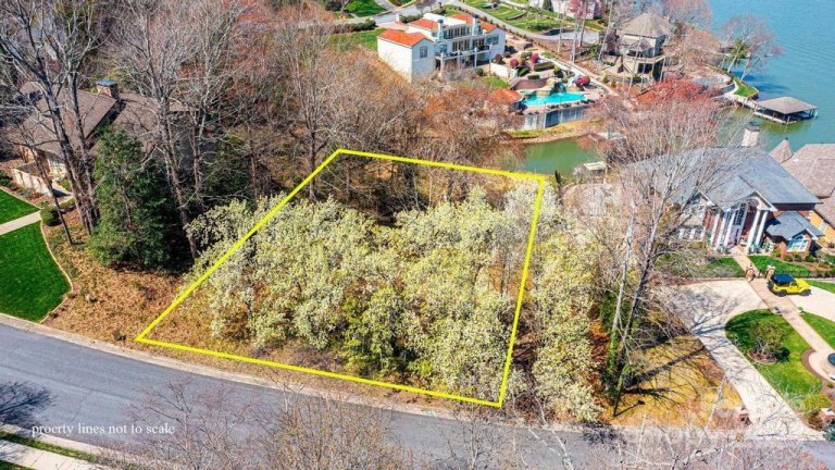 4425 3rd Street Lane 38 sold home in Moores Ferry, Hickory, NC