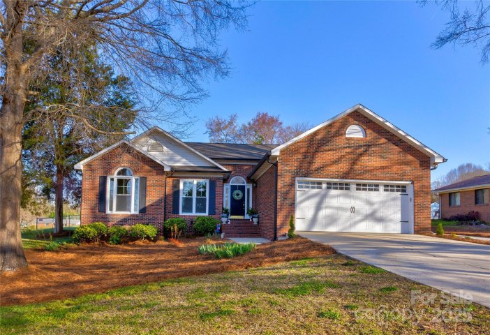 118 Springway Drive sold home in Southwood Park, Kannapolis, NC