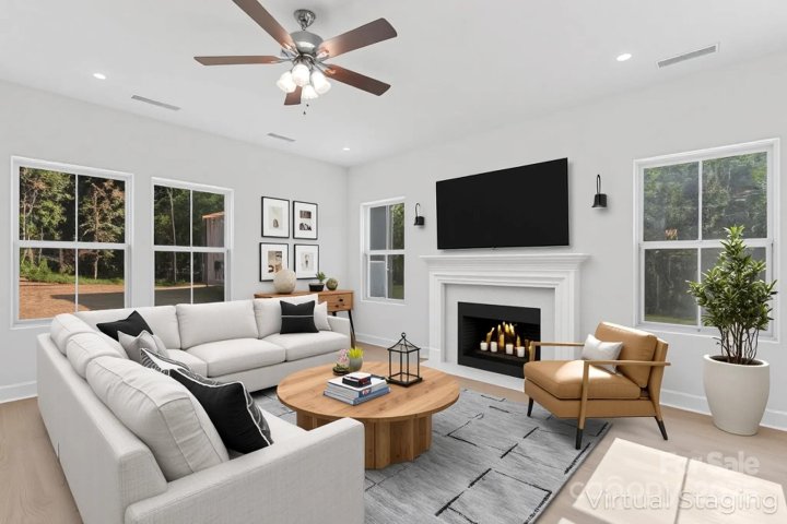 309 Yaupon Court pending home in Aberdeen At Wilson Farms, Fort Mill, SC