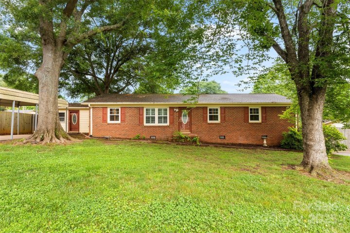 4107 Windwood Drive sold home in Meadowbrook Acres, Gastonia, NC