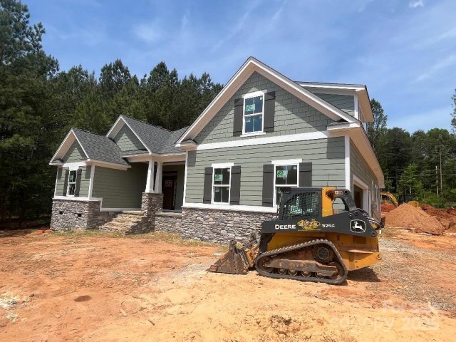5947 Tipperary Drive sold home in Killian Crossing, Denver, NC