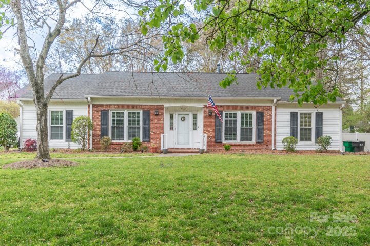 5700 Carmel Station Avenue sold home in Carmel Station, Charlotte, NC