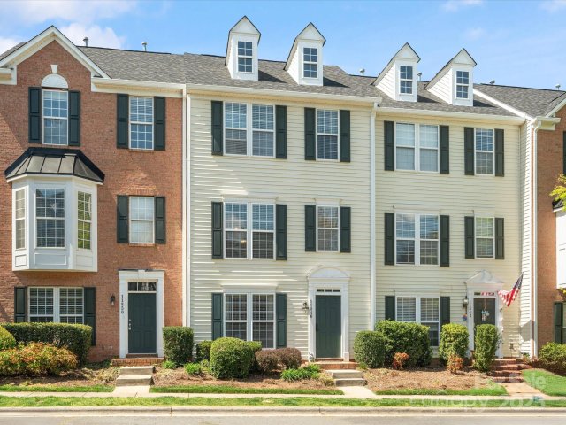 11846 Chelton Ridge Lane sold home in Stillwater, Charlotte, NC