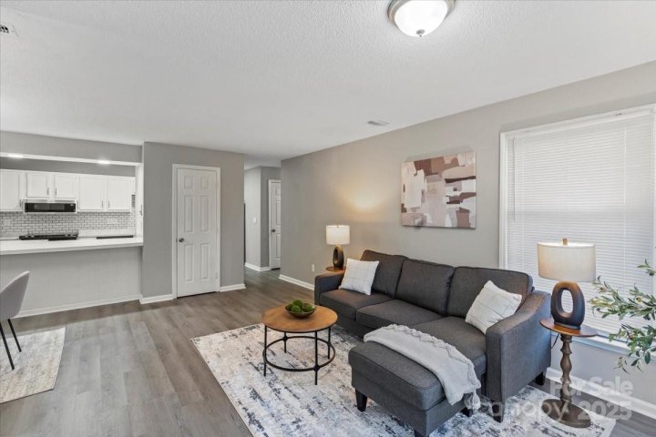 6224 Rosecroft Drive sold home in Rosecroft, Charlotte, NC