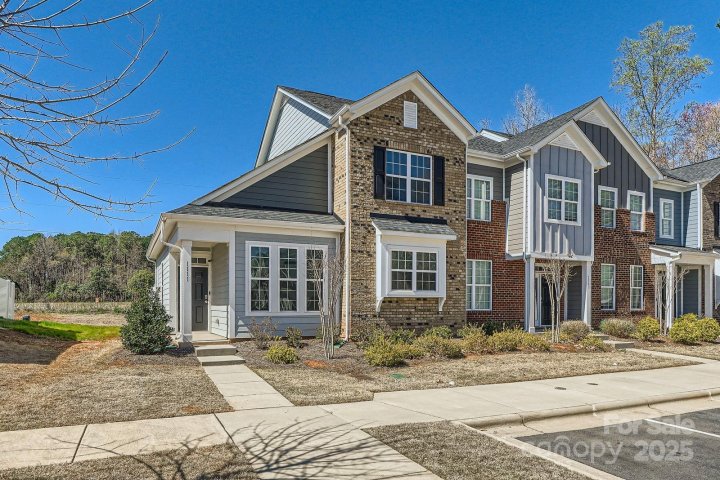 1111 Johns Walk Way sold home in Beatty Woods, Belmont, NC