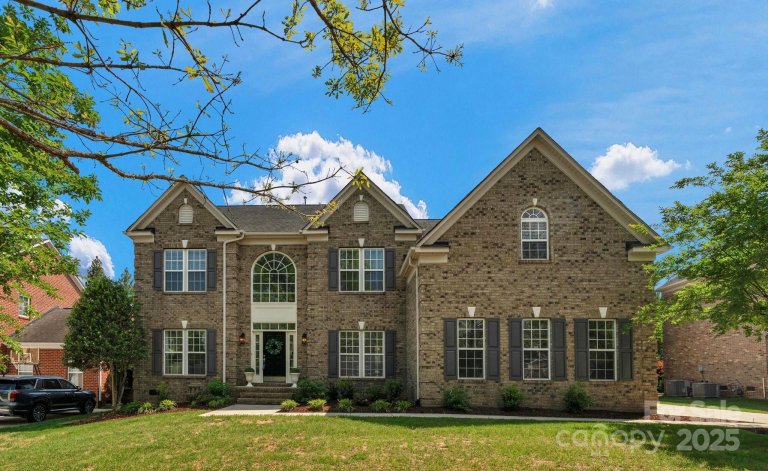 7605 Berryfield Court sold home in Weddington Trace, Waxhaw, NC