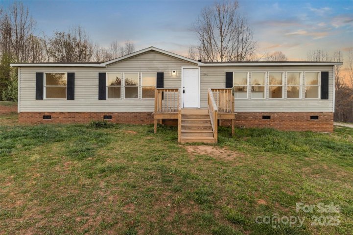 190 Grassy Meadow Lane sold home in Ridgecrest, Statesville, NC