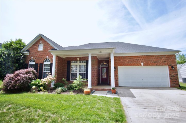 1021 Glen Laurel Drive sold home in Glen Laurel, Fort Mill, SC
