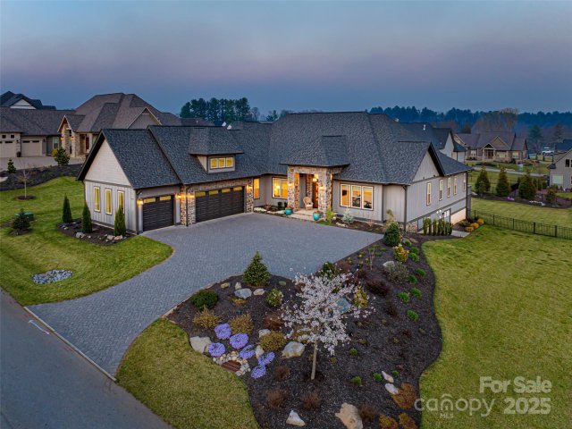 274 Daniel Circle Drive sold home in Mills River Crossing, Mills River, NC