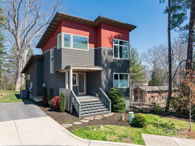 7 Mauricet Lane sold home in Craggy Park, Asheville, NC