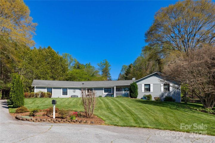 224 Northfield Court sold home in Crooked Creek, Hendersonville, NC