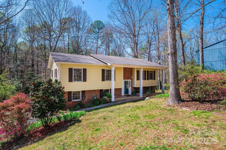 5451 Gunpowder Drive sold home in Northlakes, Hickory, NC