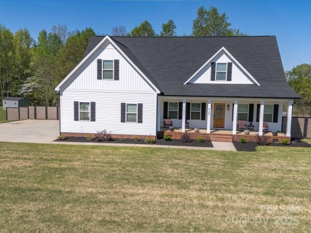 4189 Brandy Creek Court sold home in Sanders Landing, Clover, SC