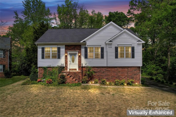 12822 Diamond Drive sold home in Woodside Falls, Pineville, NC