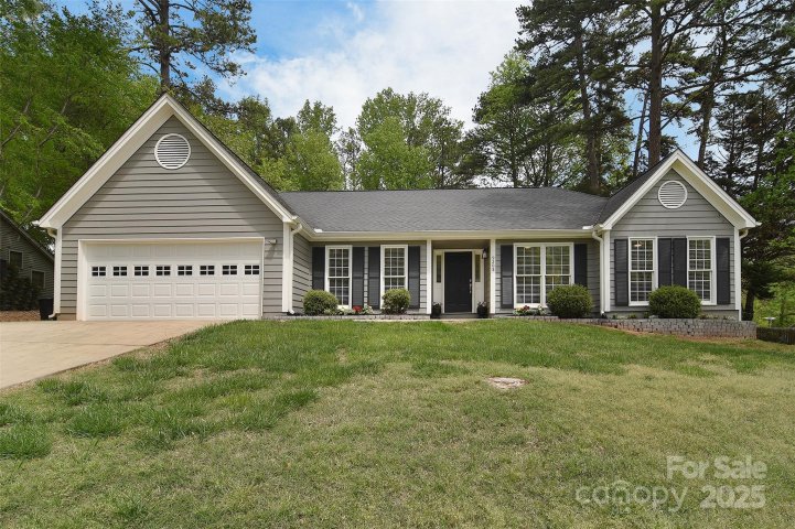 9208 Plashet Lane sold home in Danbrooke Park, Mint Hill, NC