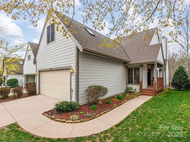 38 Pinnacle Point Drive sold home in Viewpointe, Asheville, NC