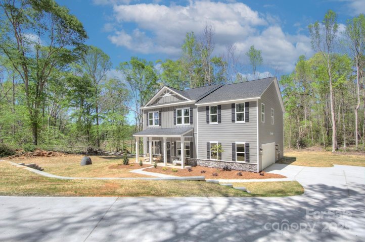 1033 Harrogate Drive sold home in Bennington Estates, Bessemer City, NC