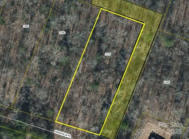 2270 Magnolia Place pending home in Maverick Acres, Morganton, NC