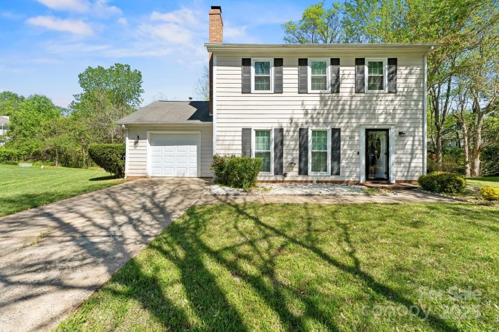 8719 Sweet Sage Lane sold home in Morris Farms, Charlotte, NC
