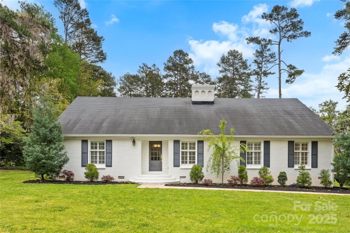 103 Colonel Richard Rankin Drive sold home in Stonewall Jackson Park, Stanley, NC