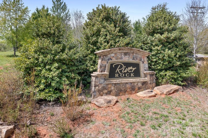 123 Pumice Drive sold home in River Rock, Statesville, NC